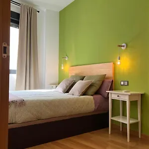 Amazing In The Heart Of Pool & Free Parking , Málaga España